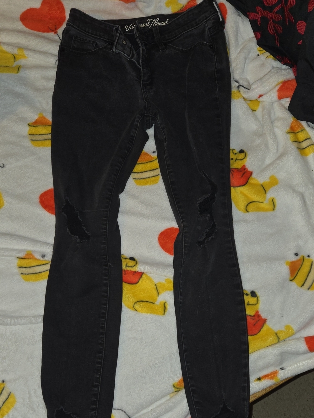 Universal Thread Black Ripped Women's Skinny Jeans